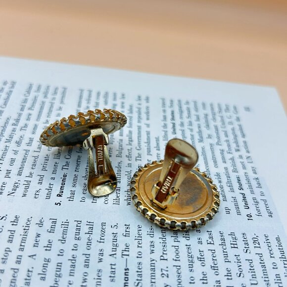 Vintage Triad Clip-On Earrings – Cream Matte Center with Gold Cutout Setting - Picture 9 of 10